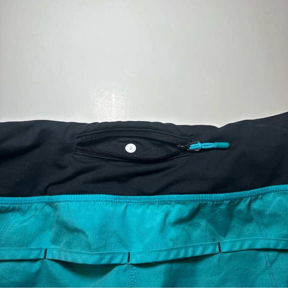 Lululemon Tie Dye women’s shorts size 6 - Picture 5 of 5